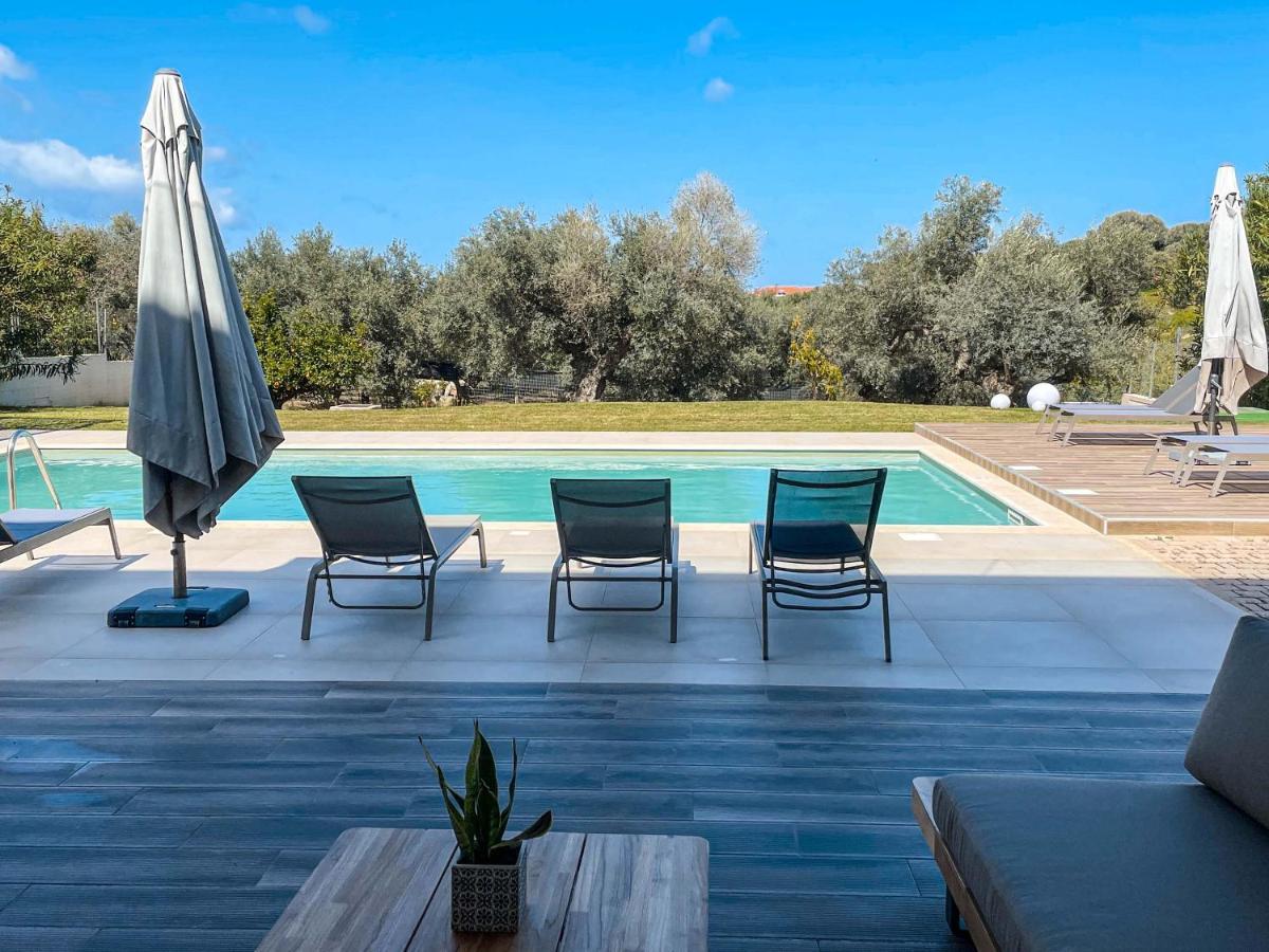 Villa Aelia I Modern & Ideal For Large Groups Galatás Exterior foto