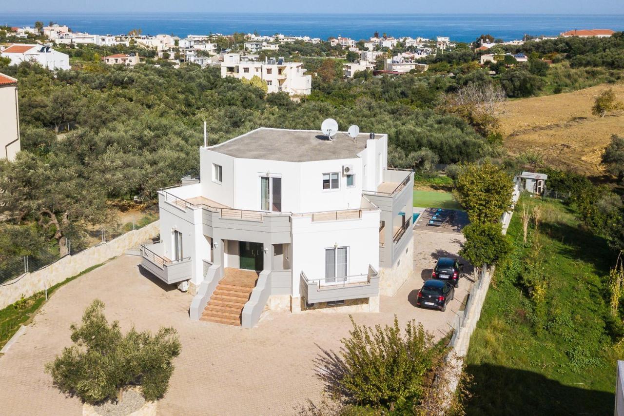 Villa Aelia I Modern & Ideal For Large Groups Galatás Exterior foto